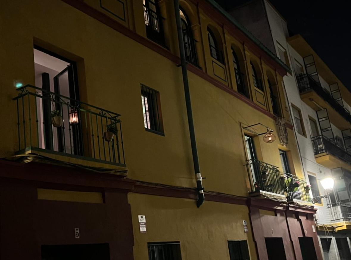 Casa Duque Compartida Familiar 2- Habitacion Bano Propio Sevilla Buitenkant foto